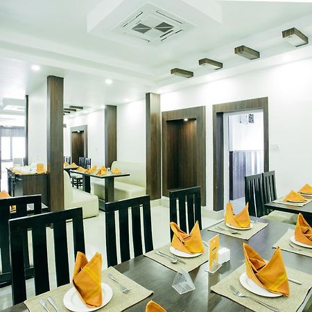 Oyo 11474 Gangaur Regency Boutique Hotel Kathmandu Ngoại thất bức ảnh
