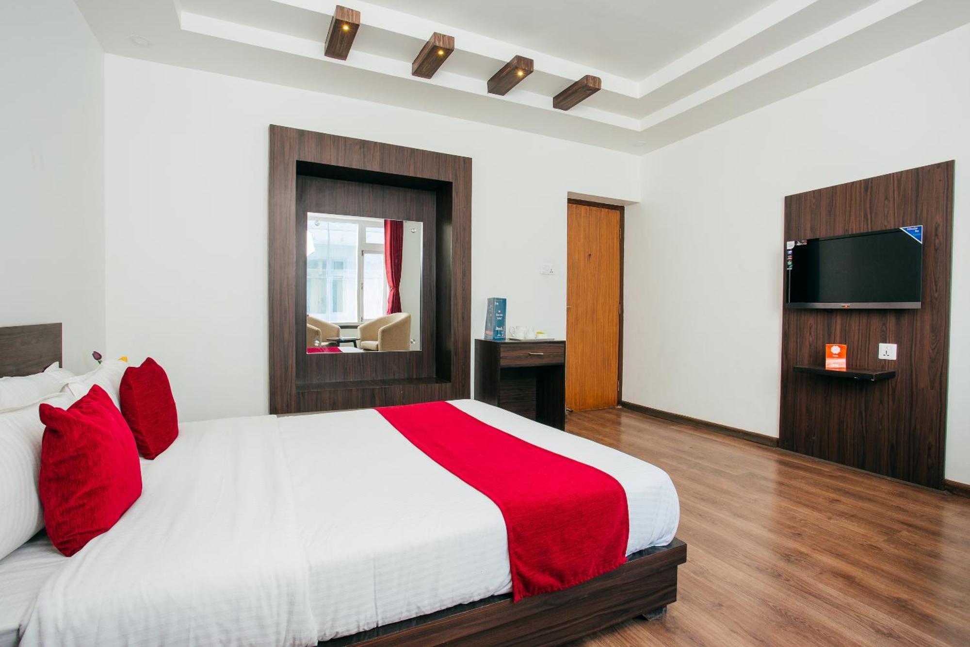 Oyo 11474 Gangaur Regency Boutique Hotel Kathmandu Ngoại thất bức ảnh