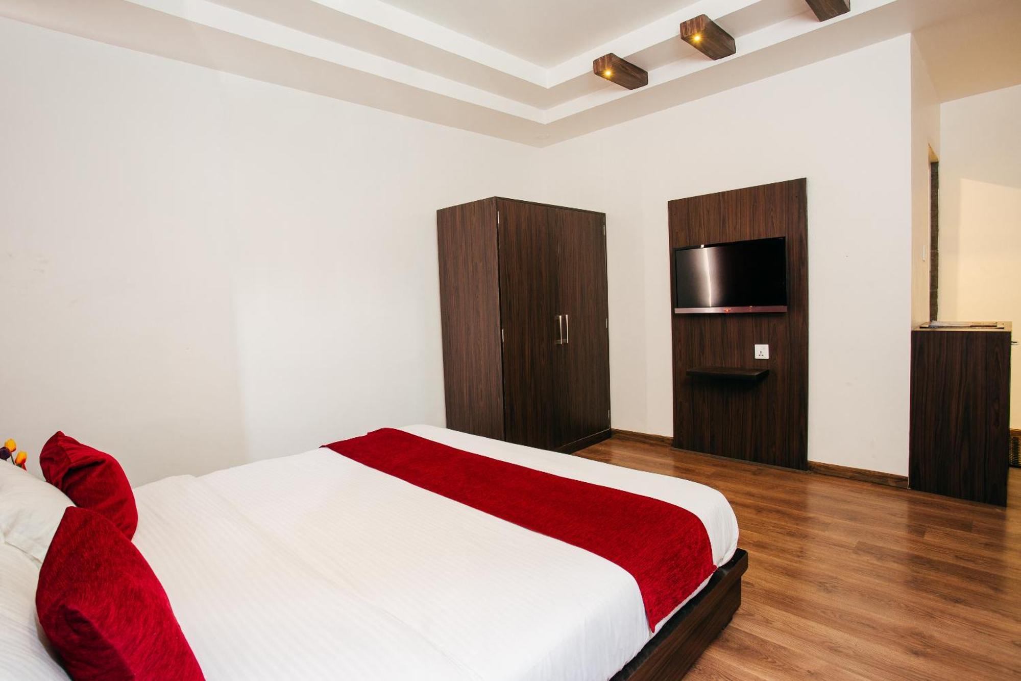 Oyo 11474 Gangaur Regency Boutique Hotel Kathmandu Ngoại thất bức ảnh